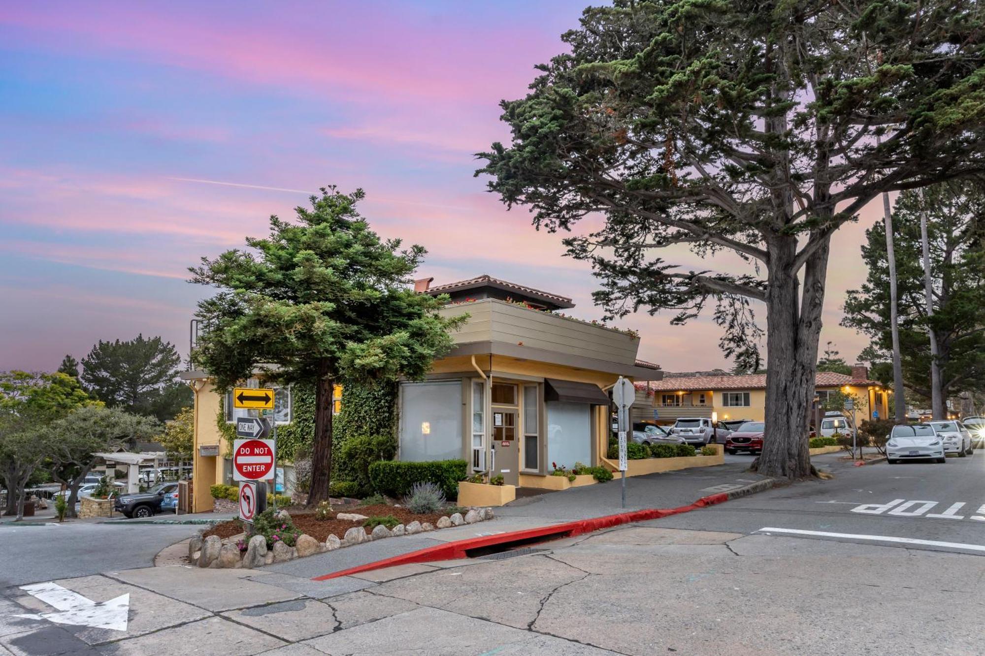 Best Western Carmel'S Town House Lodge Exteriér fotografie