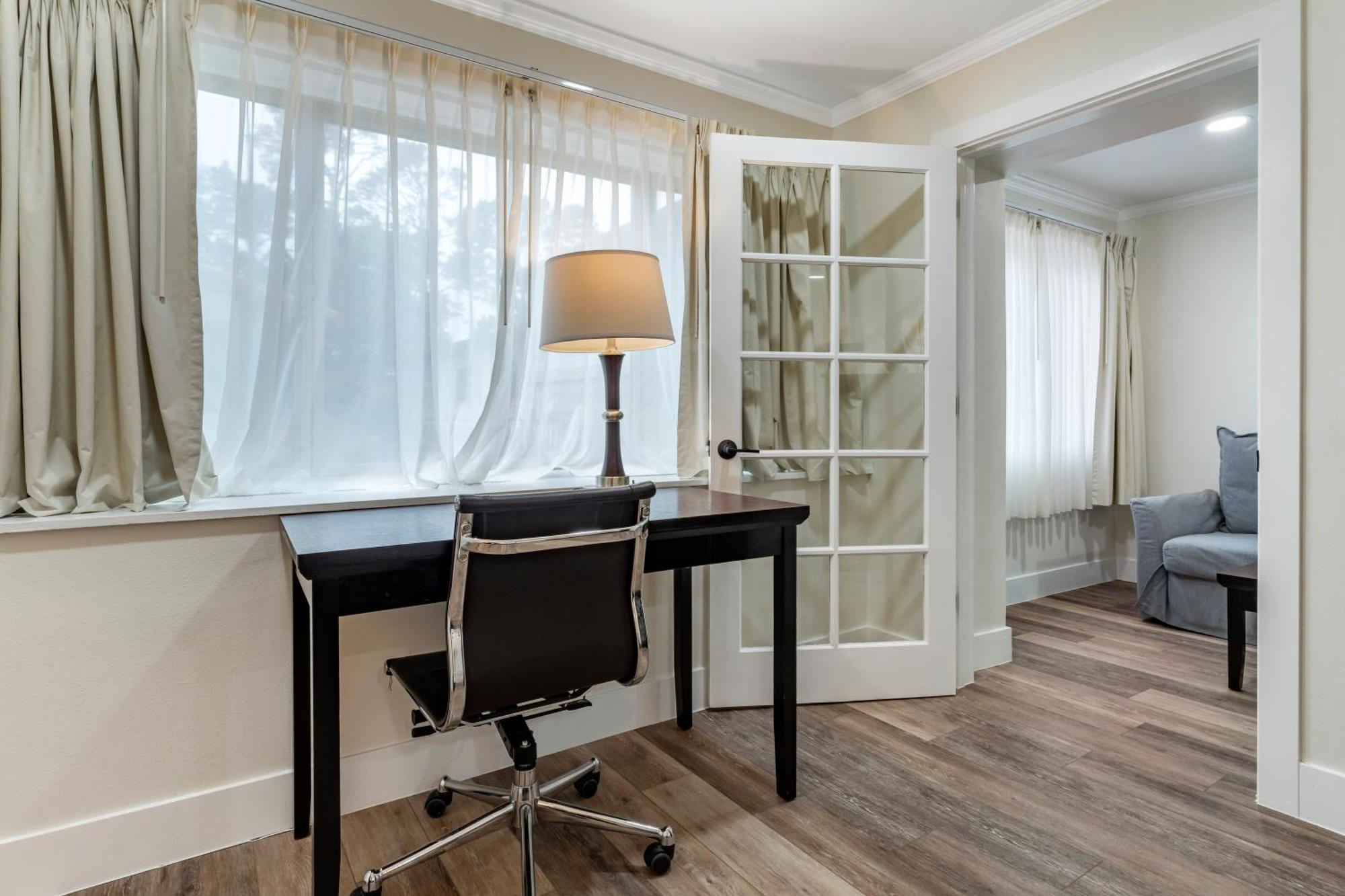 Best Western Carmel'S Town House Lodge Exteriér fotografie
