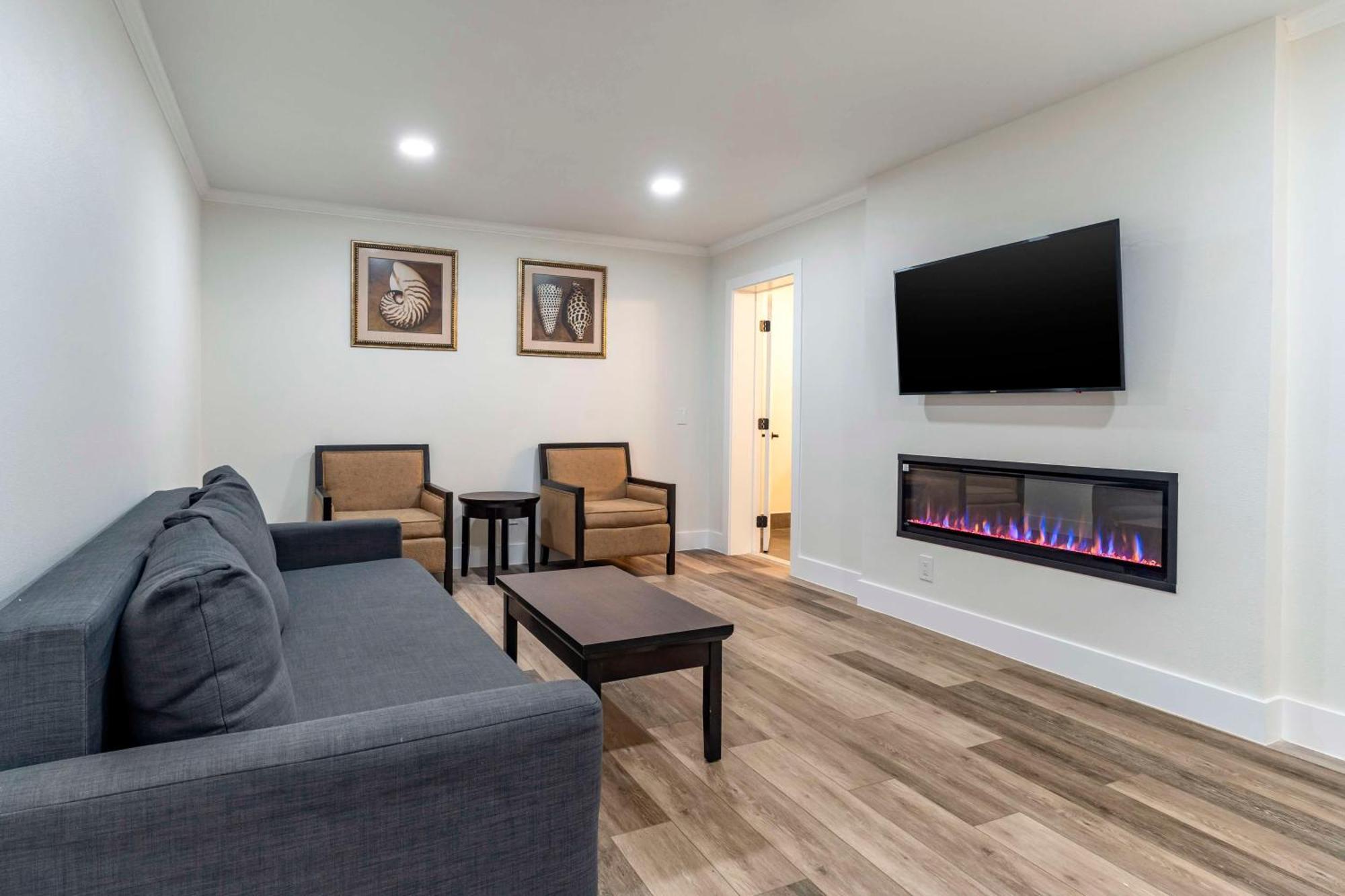 Best Western Carmel'S Town House Lodge Exteriér fotografie