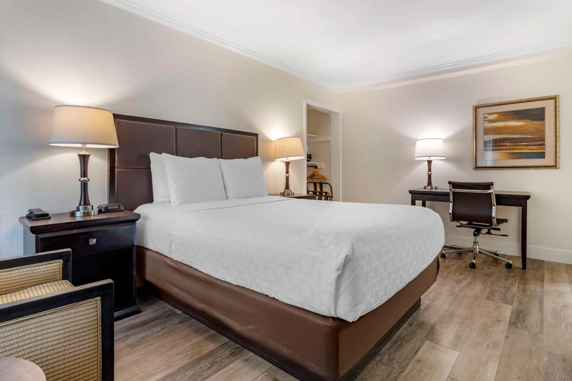 Best Western Carmel'S Town House Lodge Exteriér fotografie